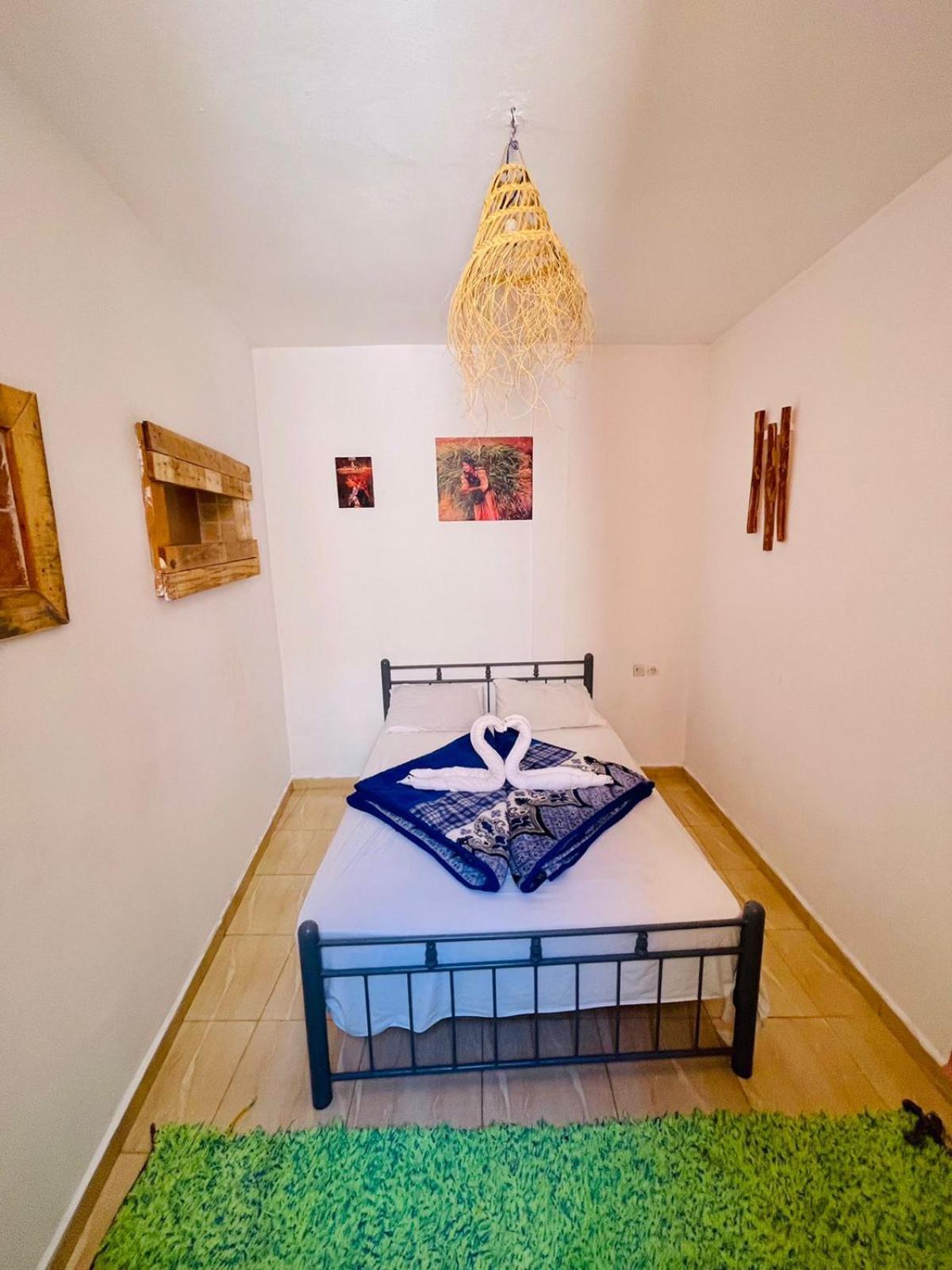 Sunrise Hostel ทากาเซาท์ ภายนอก รูปภาพ