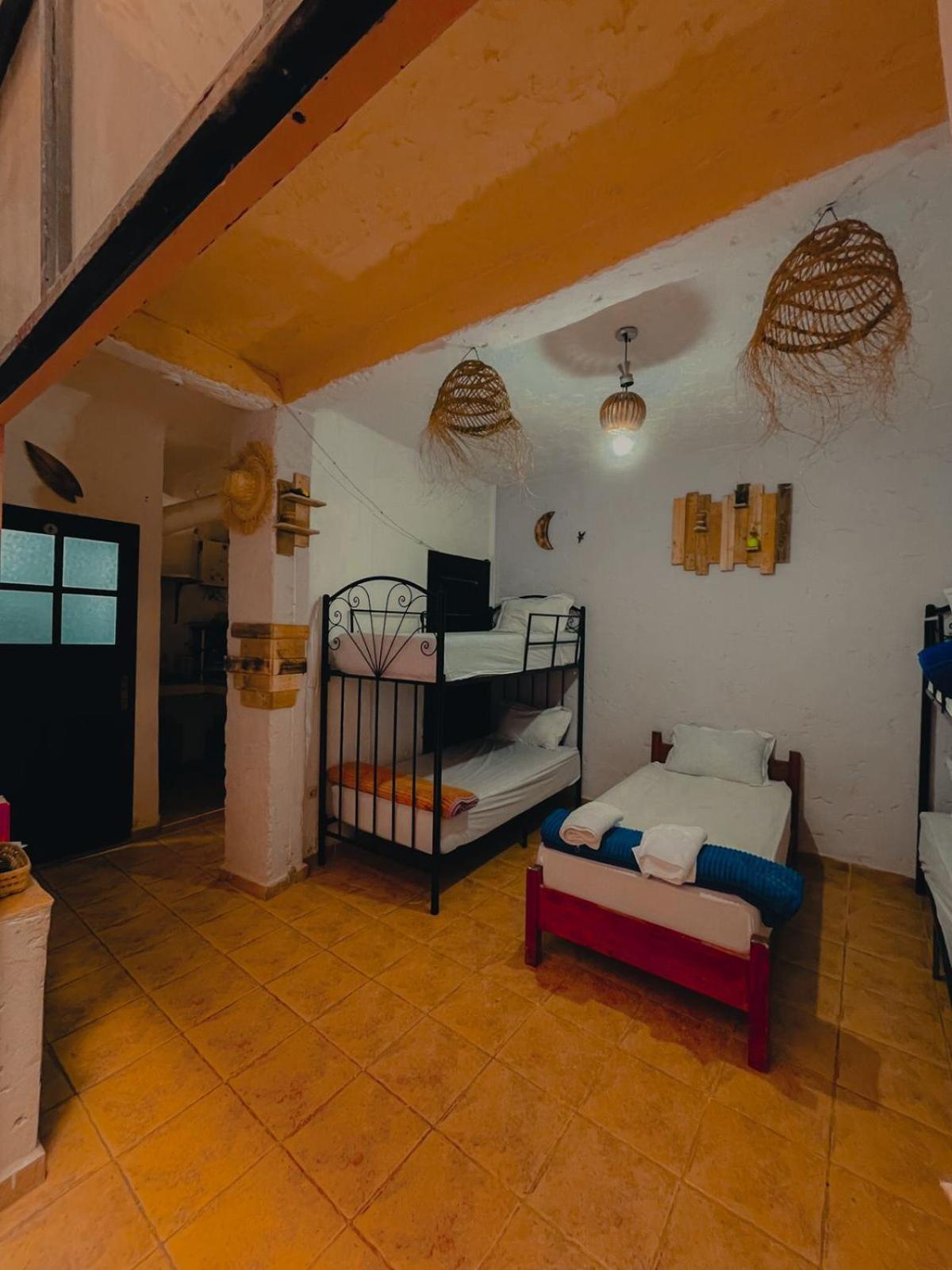 Sunrise Hostel ทากาเซาท์ ภายนอก รูปภาพ