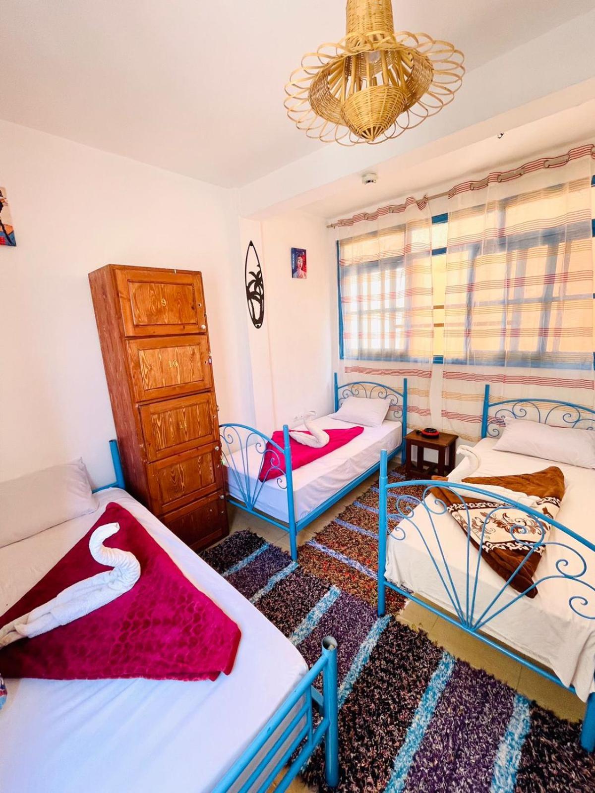 Sunrise Hostel ทากาเซาท์ ภายนอก รูปภาพ